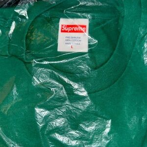 Brand new sz large supreme rare t shirt
